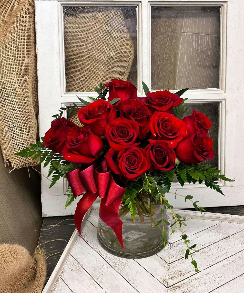 Elegance Rose Delivery in Lake Forest, CA from Mission Viejo Florist